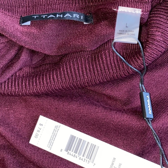 T Tahari Long Sleeve Turtleneck Sweater Size L Burgundy Wine Grape - Picture 7 of 9